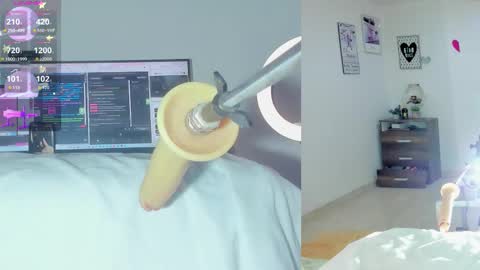 Snapshot of sofi__velez_ chatting on February 6, 6:44 pm Sofi online show from February 6, 6:44 pm