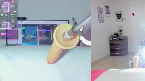 Snapshot of sofi__velez_ chatting on February 8, 5:05 pm Sofi online show from February 8, 5:05 pm