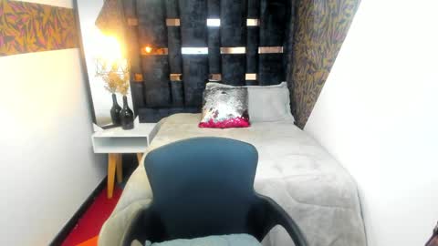 SOFI BLAKE online show from April 1, 12:28 pm