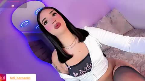 Snapshot of sofi_hdzz chatting on June 16, 9:17 pm sofi_hdzz online show from June 16, 9:17 pm