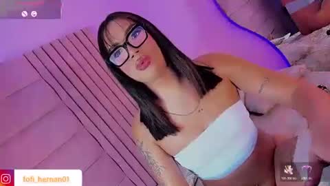 Snapshot of sofi_hdzz chatting on July 7, 9:19 pm sofi_hdzz online show from July 7, 9:19 pm