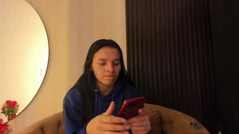 SOFIA online show from April 3, 12:30 am