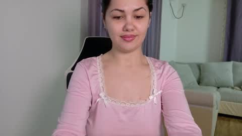 Snapshot of sofi_moon26 chatting on March 2, 4:03 pm sofi moon26 online show from March 2, 4:03 pm