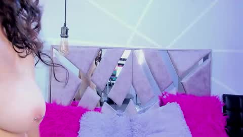 Sofi Noa online show from September 24, 11:35 am