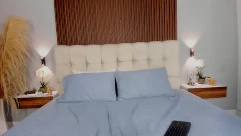 Snapshot of sofi_potter_ chatting on February 3, 8:25 pm Sofia online show from February 3, 8:25 pm