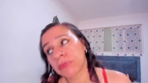 Snapshot of sofi_saliva2511 chatting on June 28, 8:37 pm sofi online show from June 28, 8:37 pm