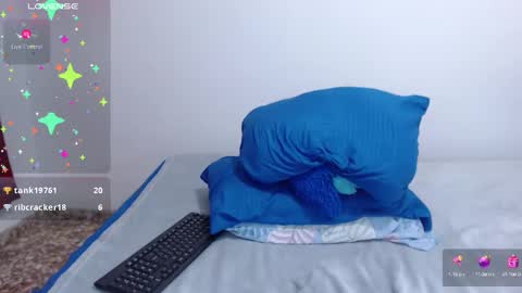 sofia  whitee online show from December 10, 9:55 am