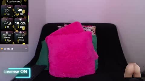 sofia  whitee online show from March 7, 8:11 am