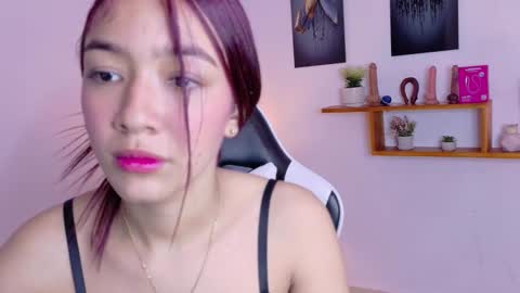 sofia_arango1107 online show from January 15, 6:22 pm
