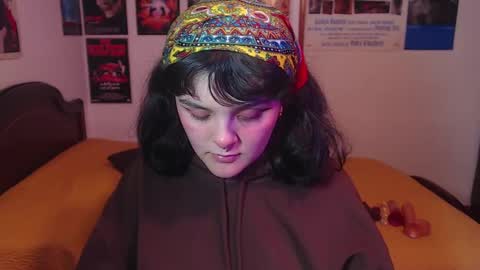 Sofi online show from March 6, 8:27 pm