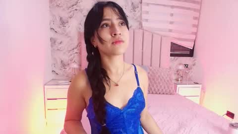 sofia gomes online show from December 20, 11:50 am