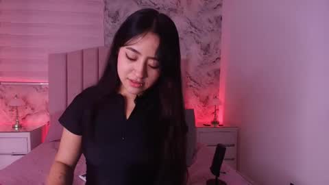 sofia gomes online show from March 14, 11:59 am