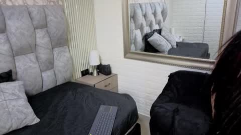 Snapshot of sofia_gutierrez__ chatting on February 16, 10:50 pm sofia gutierrez online show from February 16, 10:50 pm