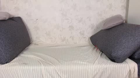 Sofia here online show from April 6, 12:08 am