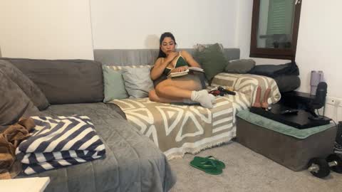 sofia_juicyass online show from November 4, 2:27 pm