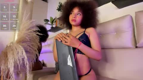 S O F I A  online show from November 29, 8:12 pm