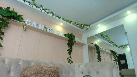 Sofi  online show from April 12, 5:07 pm