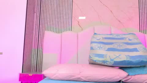 Sofia online show from April 21, 3:02 am