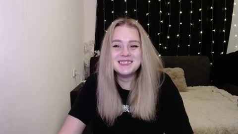 Snapshot of sofia_rosemary chatting on December 3, 7:44 pm sofia_rosemary online show from December 3, 7:44 pm