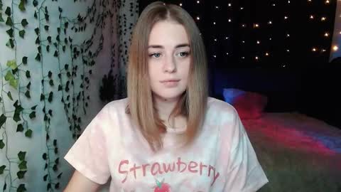 Snapshot of sofia_rosemary chatting on September 14, 11:09 am sofia_rosemary online show from September 14, 11:09 am