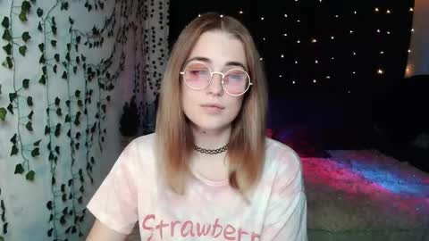 Snapshot of sofia_rosemary chatting on September 18, 11:34 am sofia_rosemary online show from September 18, 11:34 am