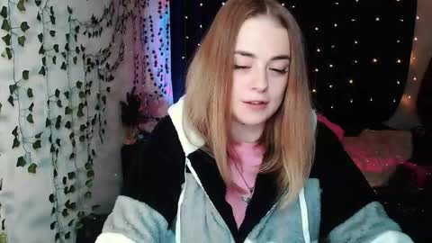 Snapshot of sofia_rosemary chatting on September 30, 1:49 pm sofia_rosemary online show from September 30, 1:49 pm
