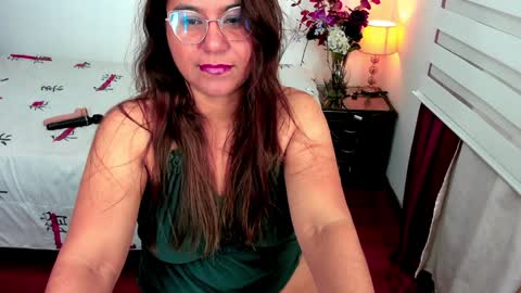 sofia_sorceress online show from December 29, 3:33 am