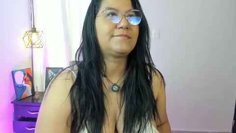 sofia_sorceress online show from March 14, 2:11 pm