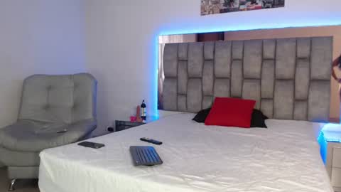 Snapshot of sofia_velez26 chatting on June 28, 8:15 pm sofia_velez26 online show from June 28, 8:15 pm