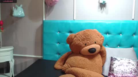 Snapshot of sofia_white3 chatting on March 10, 10:59 am Sofa online show from March 10, 10:59 am