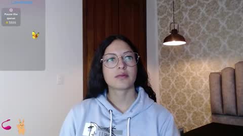 Snapshot of sofia_white3 chatting on September 19, 11:11 am Sofa online show from September 19, 11:11 am