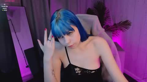 Snapshot of sofiabard chatting on June 20, 1:52 am sofiabard online show from June 20, 1:52 am