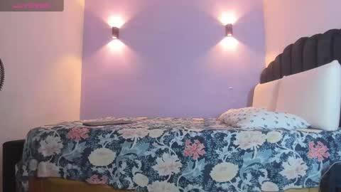 Snapshot of sofiaclaus_19 chatting on January 4, 5:37 am Sofia online show from January 4, 5:37 am