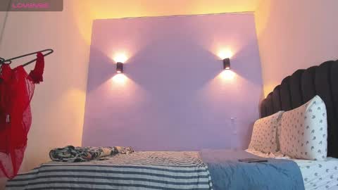 Snapshot of sofiaclaus_19 chatting on March 8, 4:01 am Sofia online show from March 8, 4:01 am