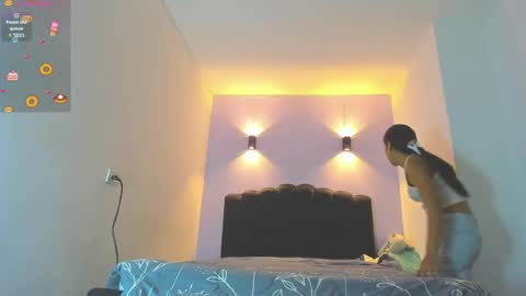 Snapshot of sofiaclaus_19 chatting on October 25, 2:19 am Sofia online show from October 25, 2:19 am