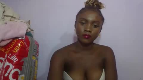 Snapshot of sofiafa chatting on April 12, 5:12 am sofia online show from April 12, 5:12 am