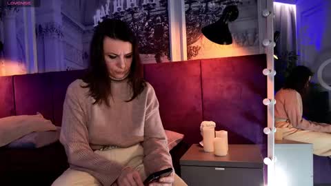 Sofia online show from February 19, 7:59 pm