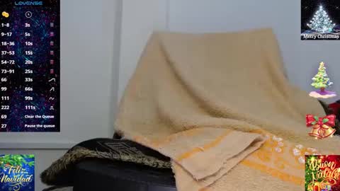 Snapshot of sofiamadisson chatting on December 14, 7:57 pm Sofia Madisson online show from December 14, 7:57 pm