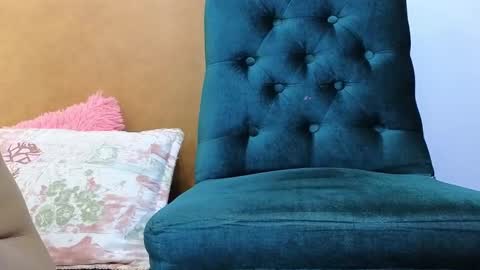 Snapshot of sofianena chatting on February 13, 4:11 am love online show from February 13, 4:11 am