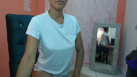 Snapshot of sofianena chatting on March 7, 7:27 pm love online show from March 7, 7:27 pm