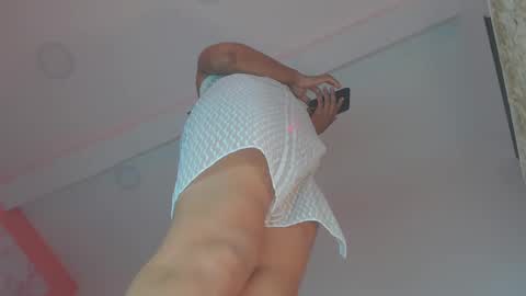 Snapshot of sofianena chatting on March 12, 12:53 am love online show from March 12, 12:53 am