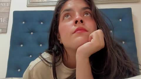 Snapshot of sofianesvat1 chatting on February 11, 11:43 am Sofi - next broadcast today 1030pm Colombia time online show from February 11, 11:43 am