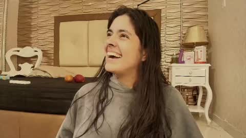Snapshot of sofianesvat1 chatting on September 11, 8:09 pm Sofi - next broadcast today 1030pm Colombia time online show from September 11, 8:09 pm