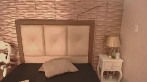 Snapshot of sofianesvat1 chatting on October 12, 9:36 pm Sofi - next broadcast today 1030pm Colombia time online show from October 12, 9:36 pm