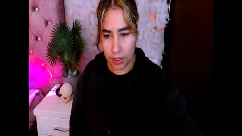 SOFIA online show from March 27, 12:27 pm