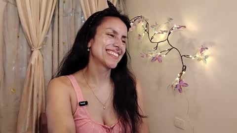 Sofi Bella online show from April 17, 7:17 pm