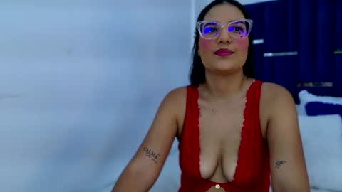 Snapshot of soficabrera chatting on June 14, 10:01 pm Sofia Cabrera online show from June 14, 10:01 pm