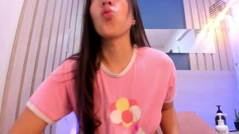 Snapshot of soficandy_ chatting on February 2, 1:32 pm soficandy_ online show from February 2, 1:32 pm