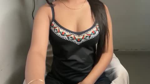 Snapshot of sofie_diva chatting on October 28, 6:21 pm divya online show from October 28, 6:21 pm