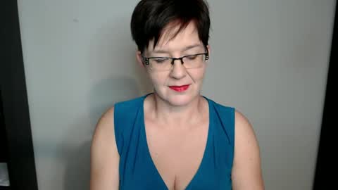 Sofie Velvet online show from December 5, 6:00 pm